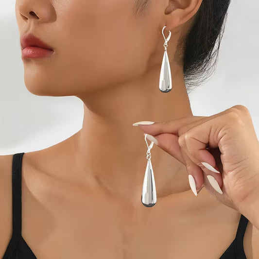 Full Force | Sculpted Teardrop Drop Earrings