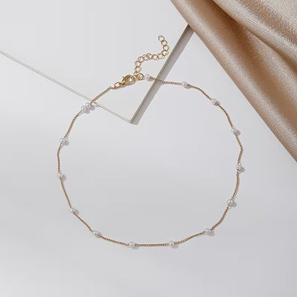 Softly Held | Pearl Station Necklace