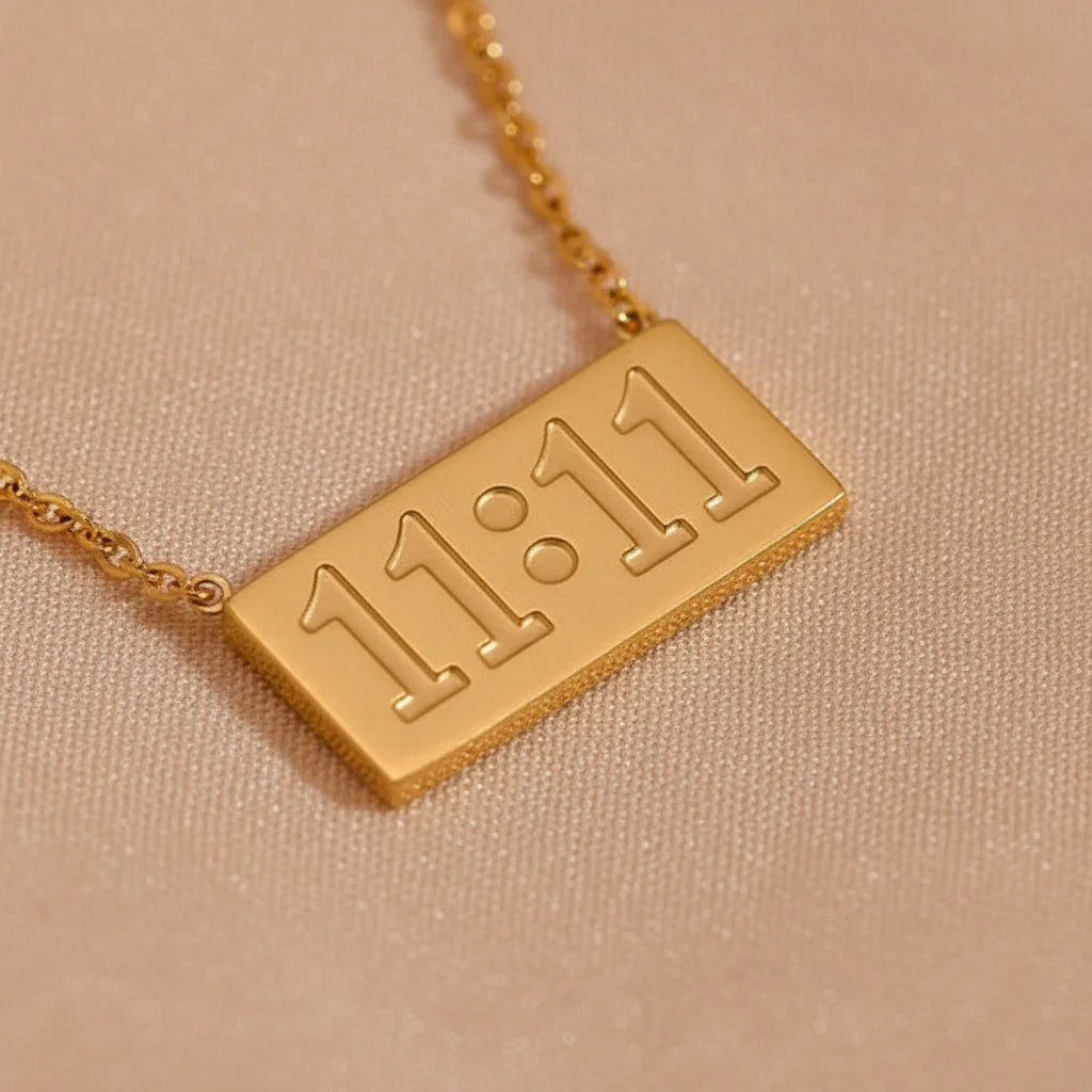 11:11 Moment Necklace — Detail Zoom