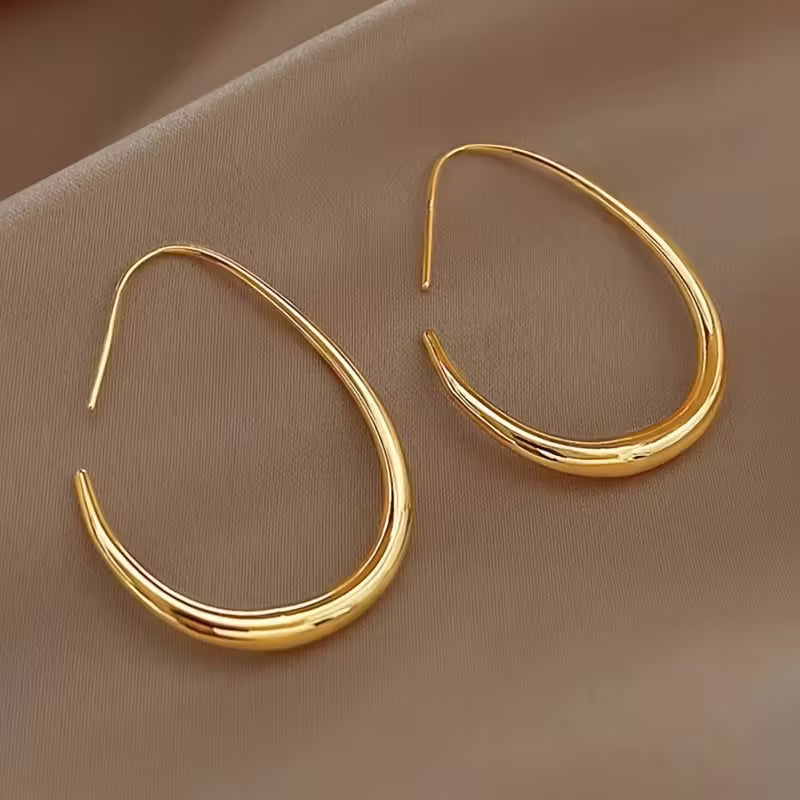 Untamed Curve | Open Teardrop Hoops