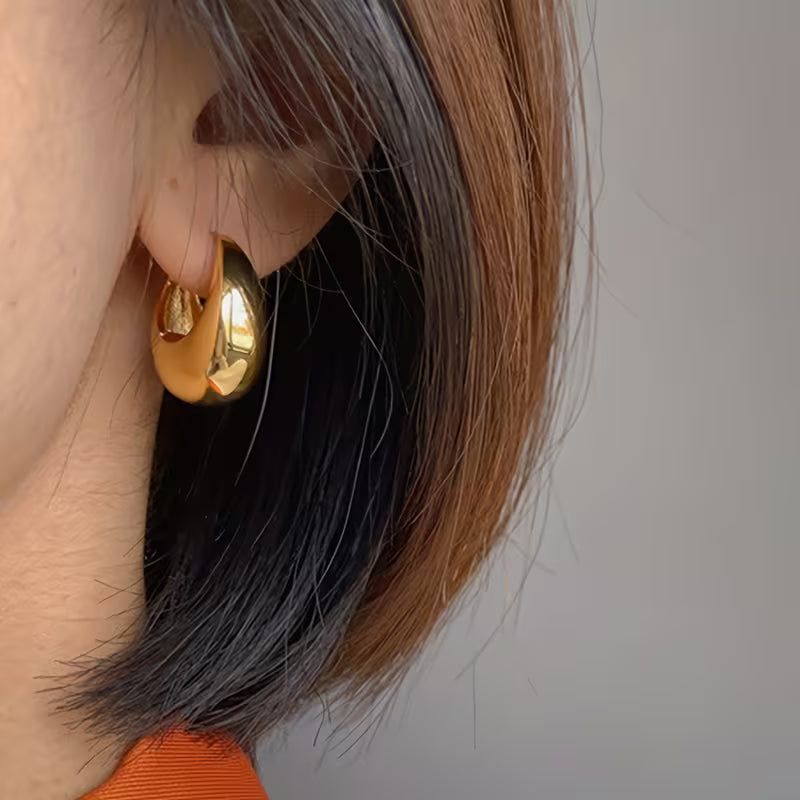 Women' Elegant Retro Ear Clips