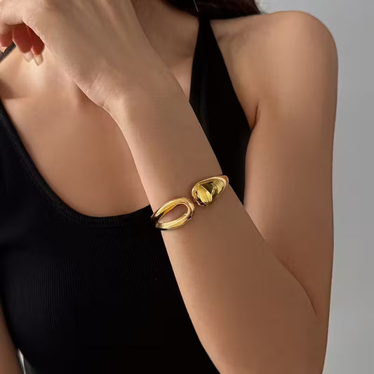 Bold Arc | Sculptural Open Cuff