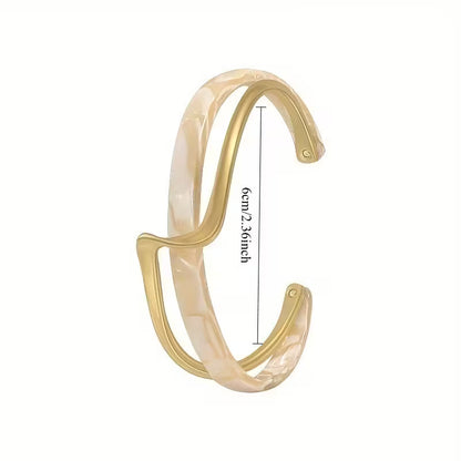 Soft Edge | Sculpted Open Cuff