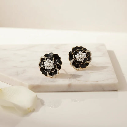 Black Flower Pearl Earrings — Luxe Marble