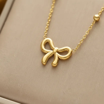 Delicate Bow Jewellery Set — Detail Zoom