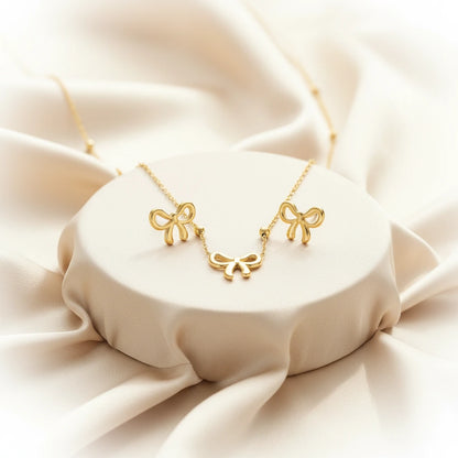 Delicate Bow Jewellery Set — Velvet Pedestal