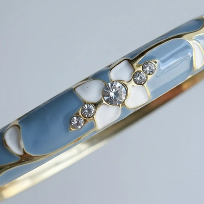 QUIET BLOOM | Enamel 18K Gold Floral Bangle