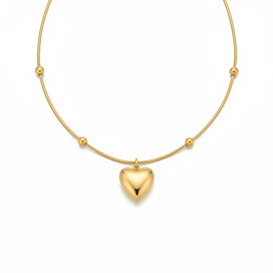 Golden Heart Chain Necklace — Front Close-up