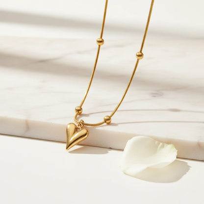 Golden Heart Chain Necklace — Luxe Marble