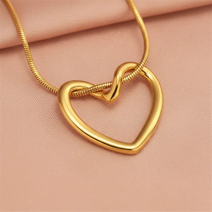 Open Heart Necklace — Detail Zoom