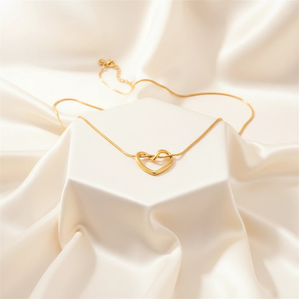 Open Heart Necklace — Velvet Pedestal