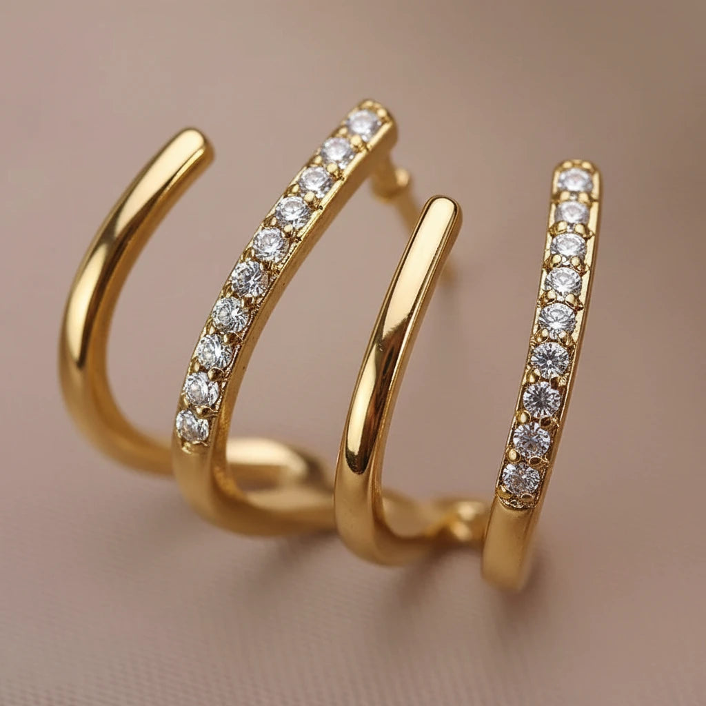 Sparkle Claw Earrings — Detail Zoom
