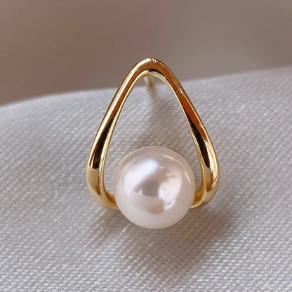 Teardrop Pearl Studs — Detail Zoom