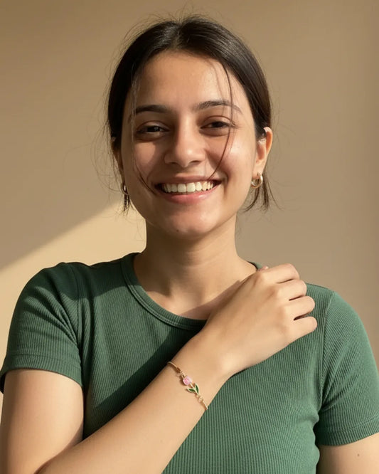 Bloom For You | Tulip Charm Bracelet