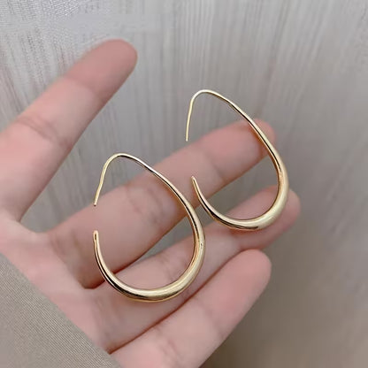 Untamed Curve | Open Teardrop Hoops