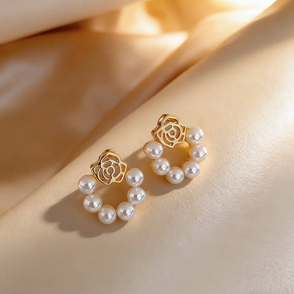 Graceful Edge | Rose Pearl Hoops
